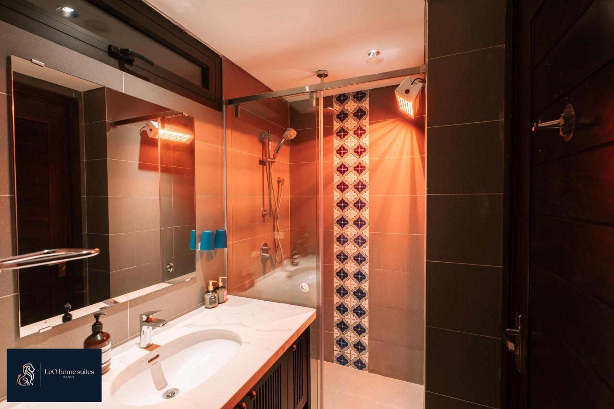 Home Suites -Natural Light -Projector -Spacious - 2Br Incenter Hanoi Bagian luar foto