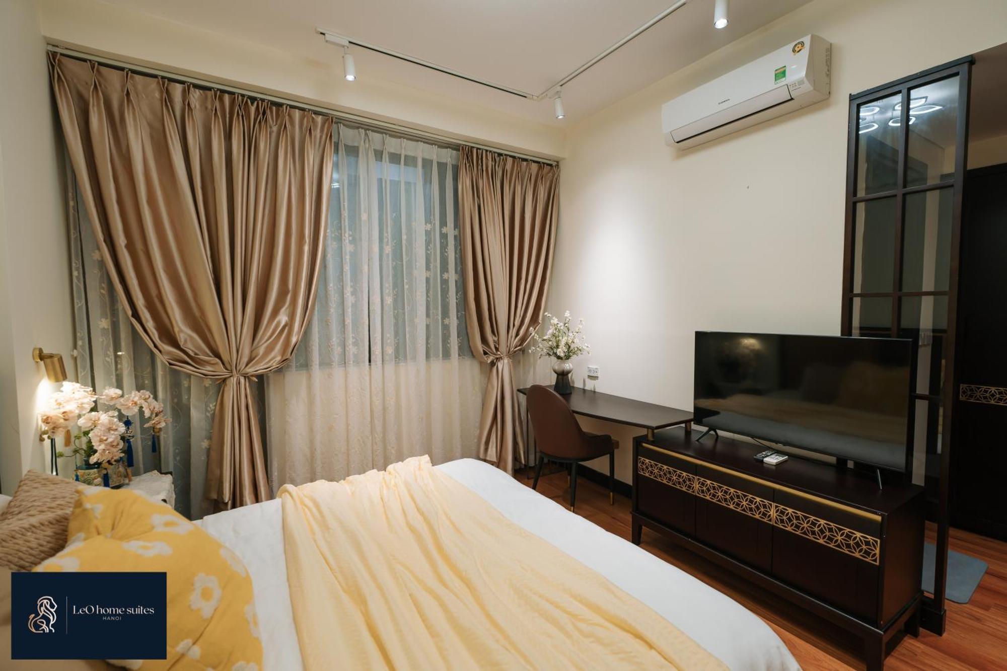 Home Suites -Natural Light -Projector -Spacious - 2Br Incenter Hanoi Bagian luar foto